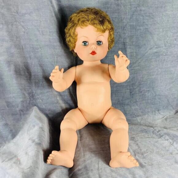 Vintage 1950s Dee and Cee D&amp;C Canada Baby Doll 22Sleepy Eyes Rooted Hair‌ - Picture 2 of 12